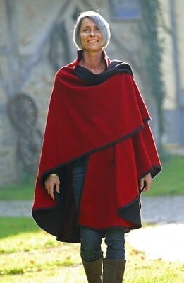 Stehkragencape