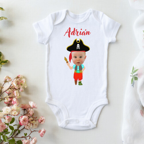 Body bebé con personalizado fotomontaje pirata