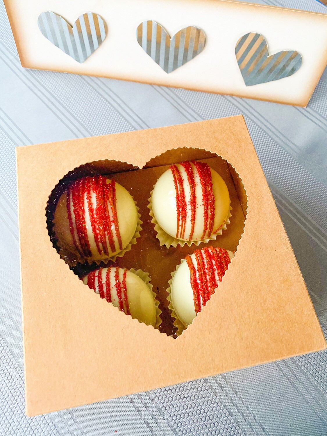 4-pack Cinnabombs (Includes scratch off Valentine card)