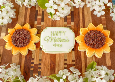 Mother’s Day Sunflower Gift Box