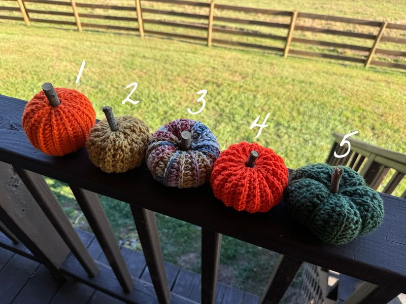 Crocheted Pumpkins (medium)