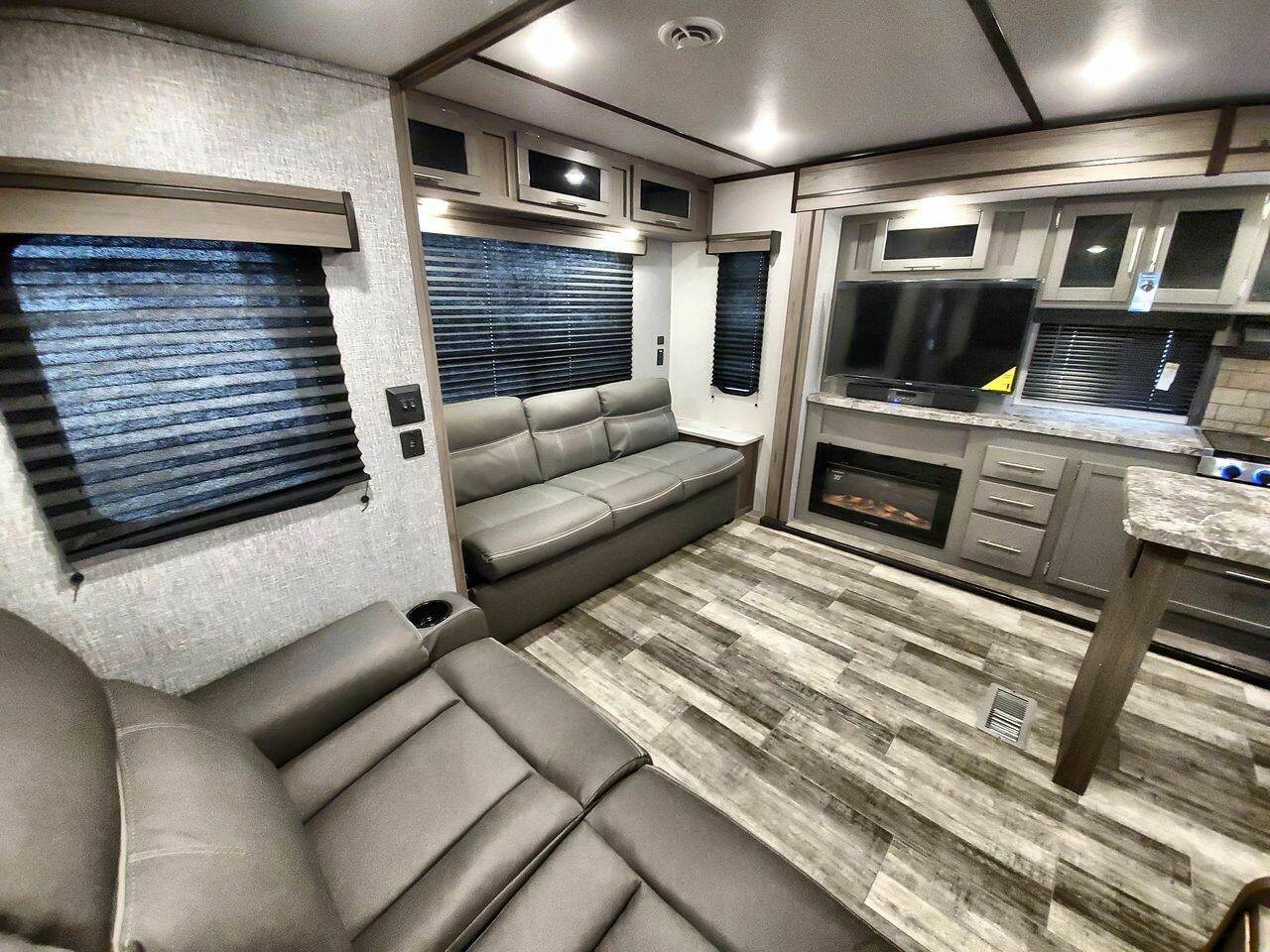 2021 CROSSROADS VOLANTE 34RE