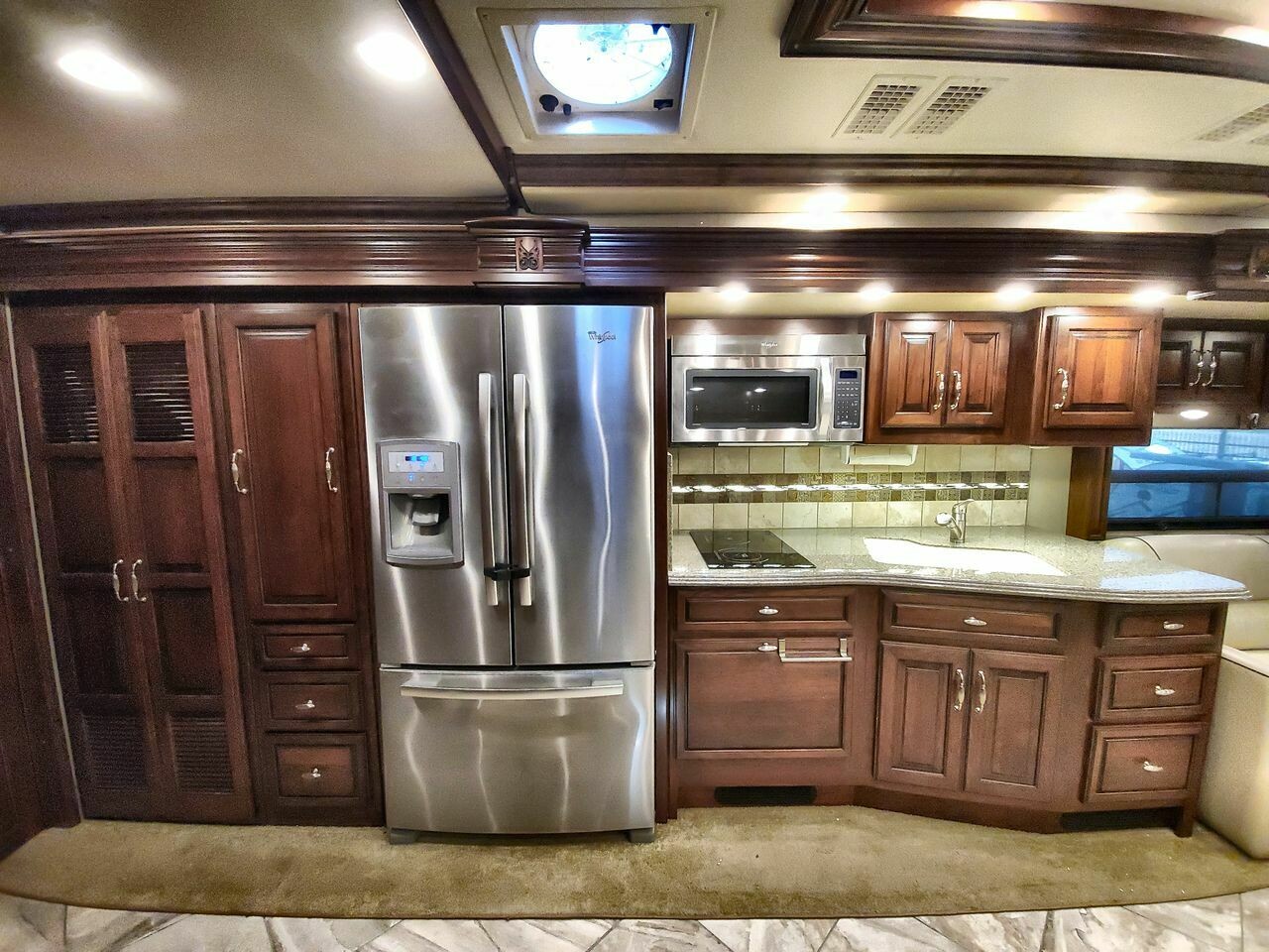 USED 2015 AMERICAN COACH AMERICAN TRADITION 42M