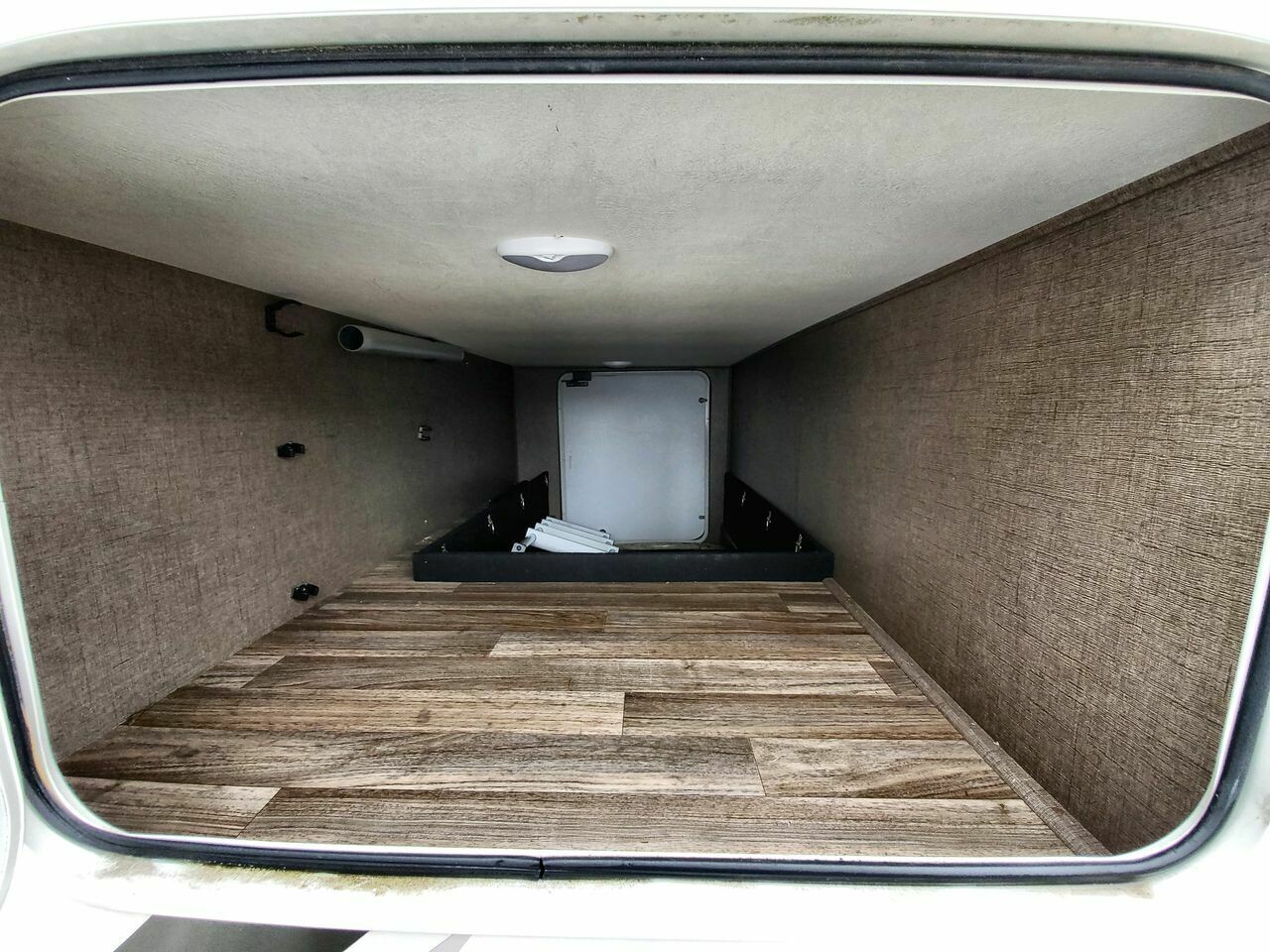 USED 2018 THOR MOTOR COACH ACE EVO 30.4