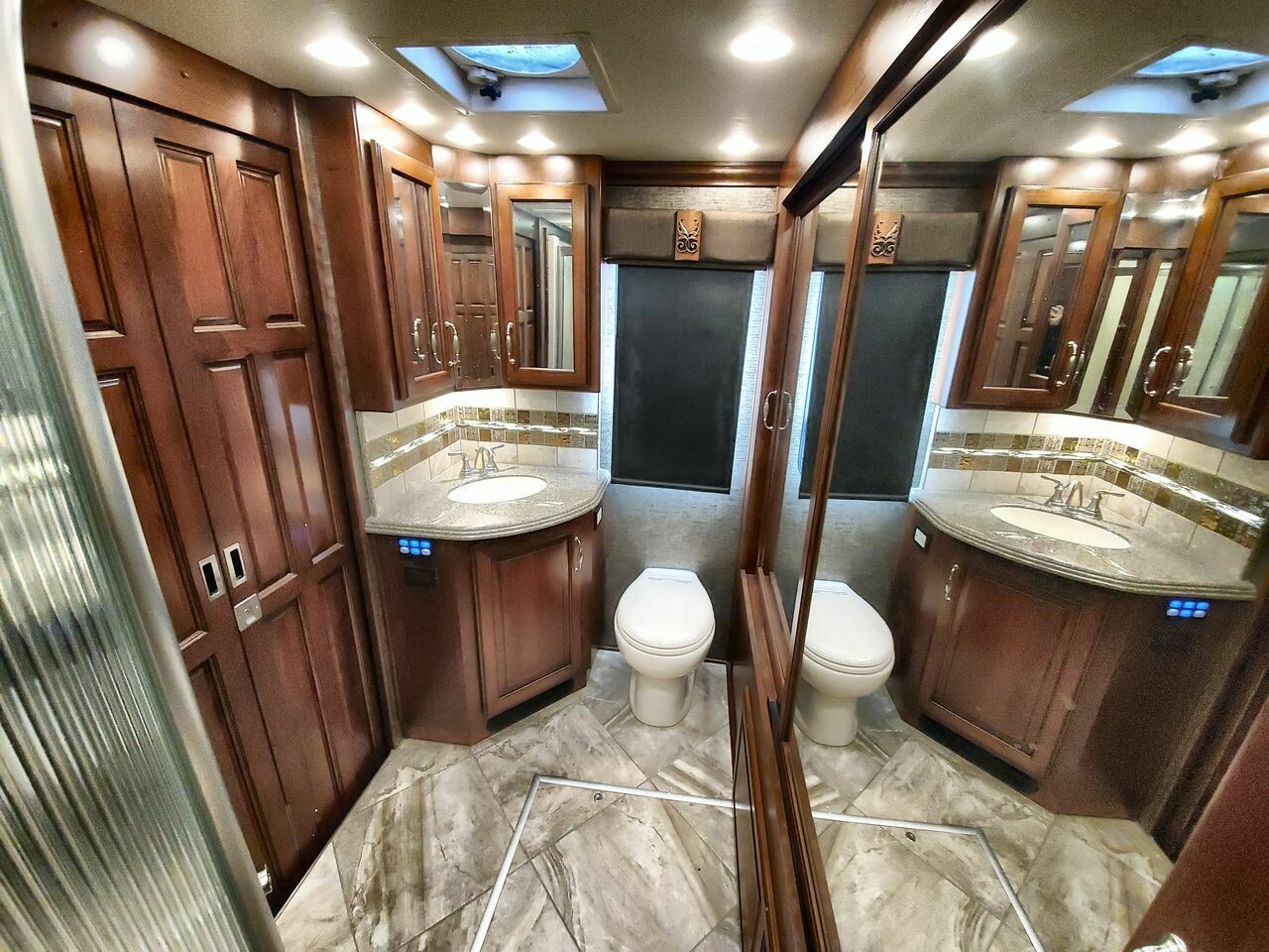 USED 2015 AMERICAN COACH AMERICAN TRADITION 42M