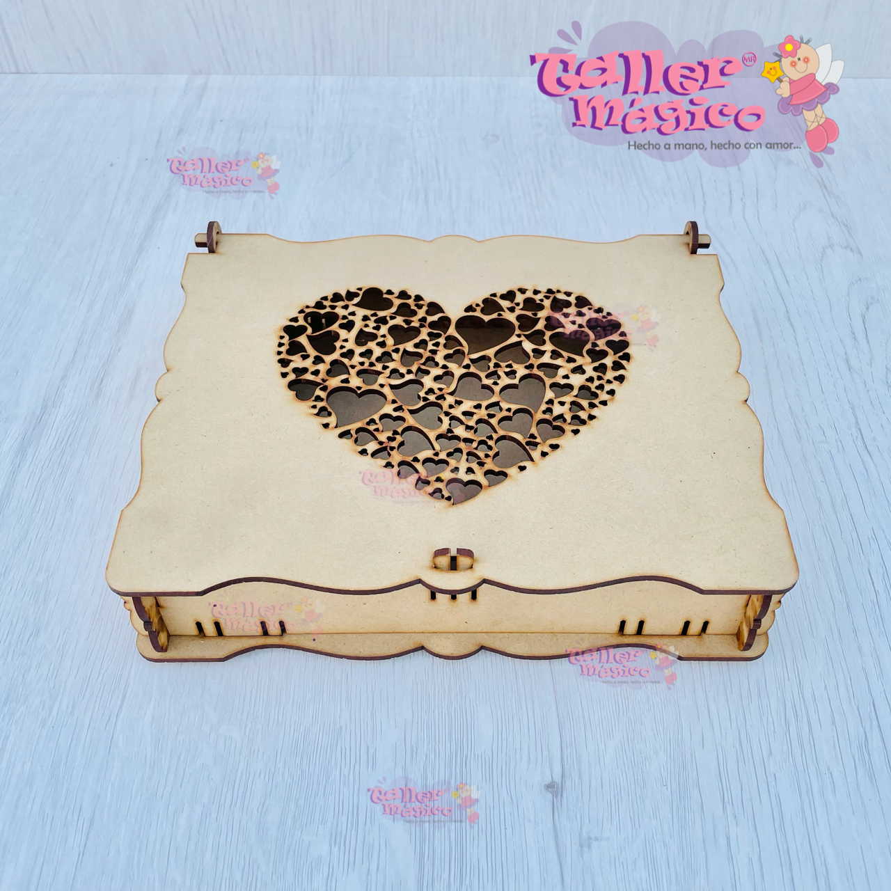CAJA MIL CORAZÓNES