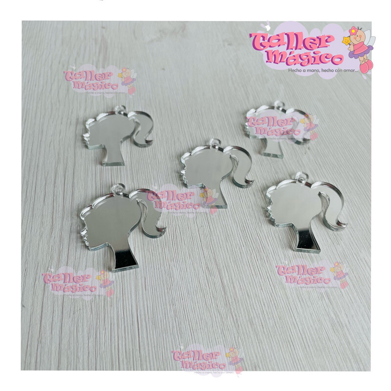 LLAVERO SILUETA BARBIE 5cm (5piezas) LLAVERO SILUETA BARBIE 5cm (5piezas)