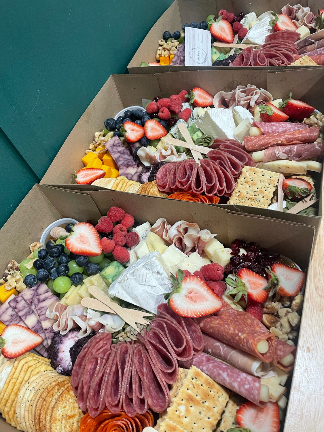 The big big box 2-11x14 boxes