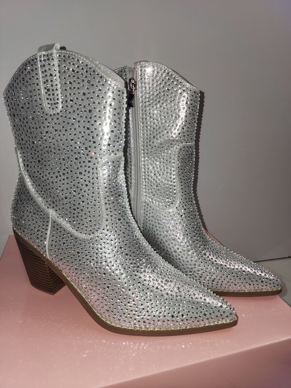 Diamond vaquera booties