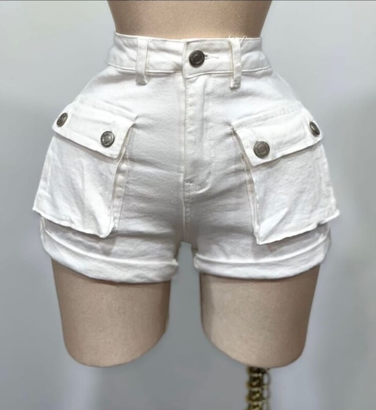 Carguito white short