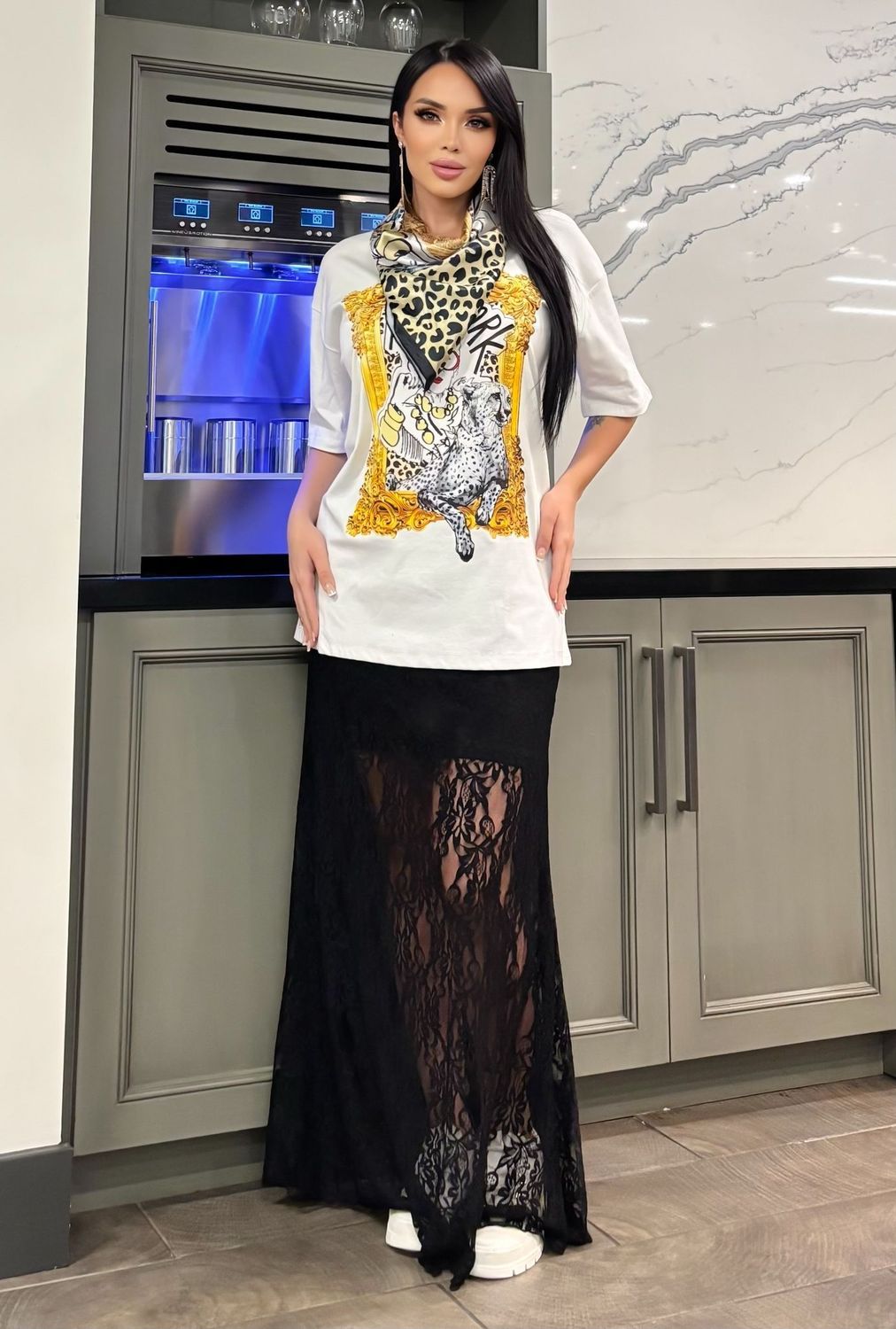 FASHION ICON TEE w. PAÑOLETA