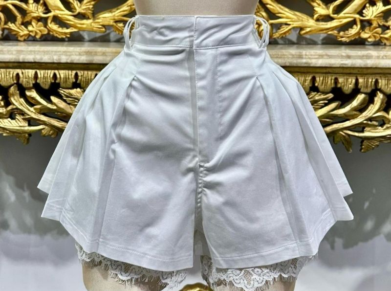 Lace side skort pant