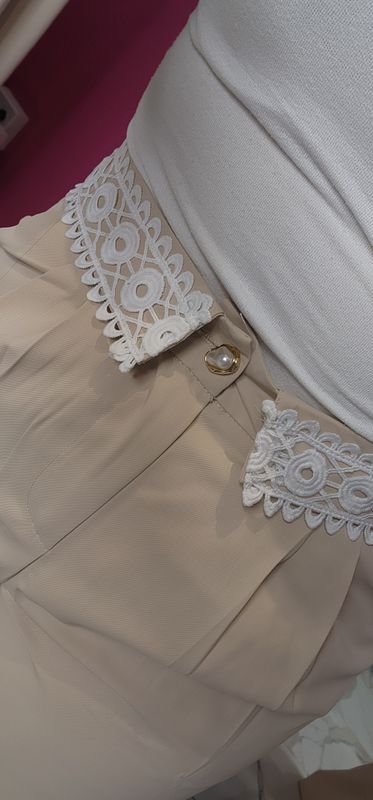 Lace Pear Button Pant