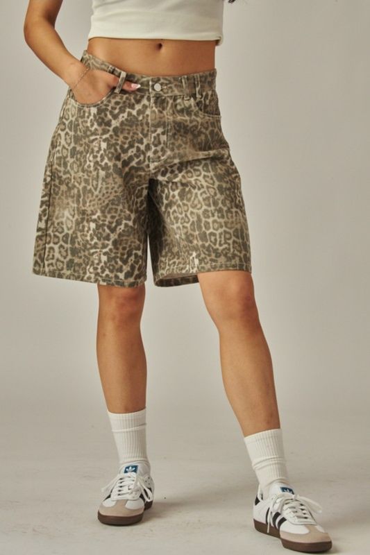 Bermuda leopard jean