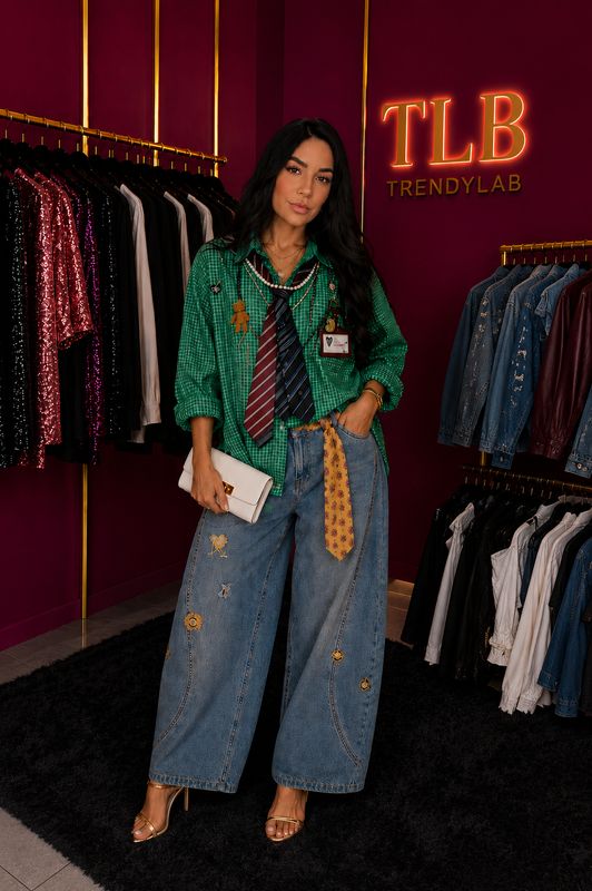 Tie patches green blouse