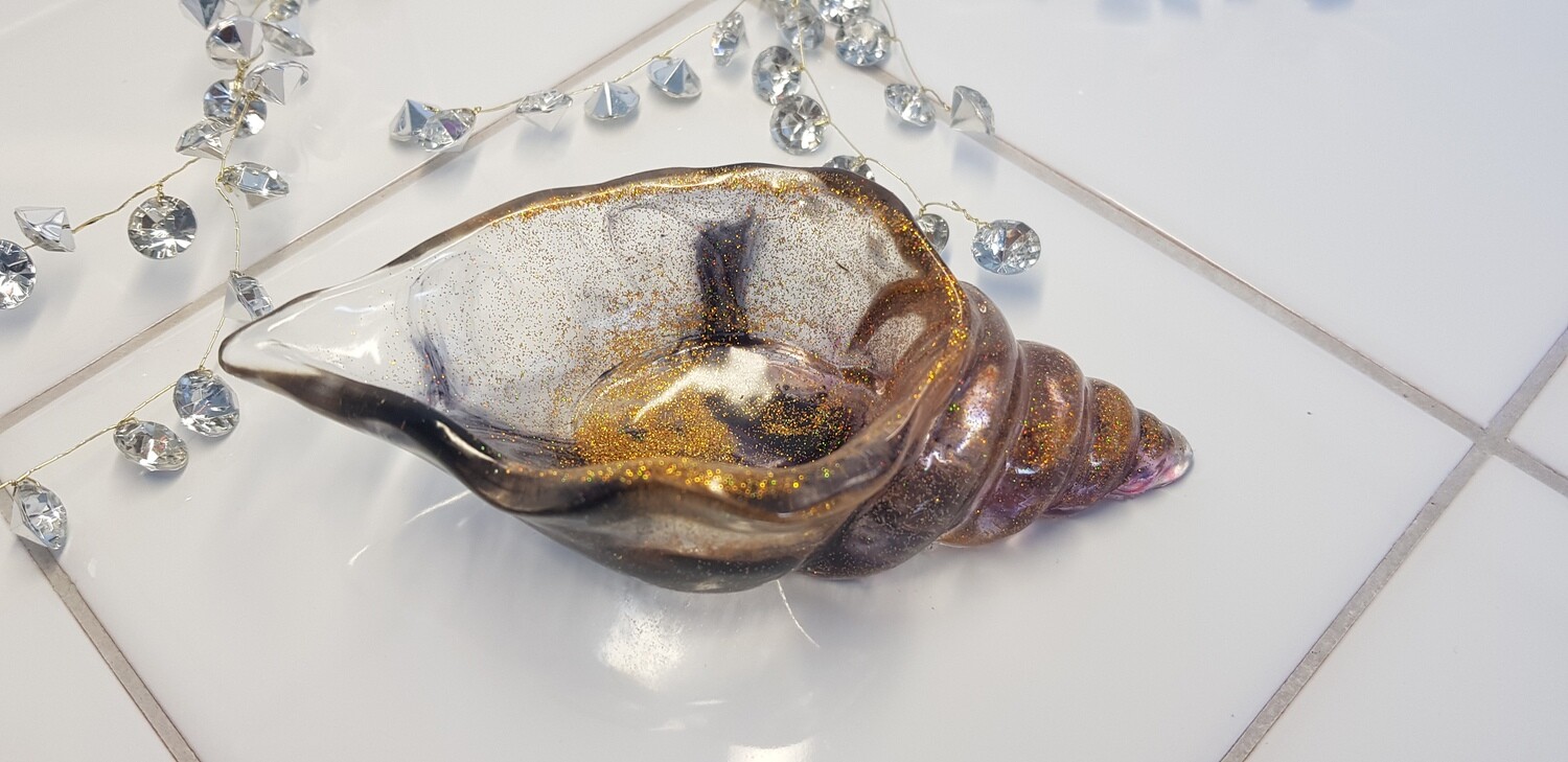 Earthy Conch Ornament/Trinket holder