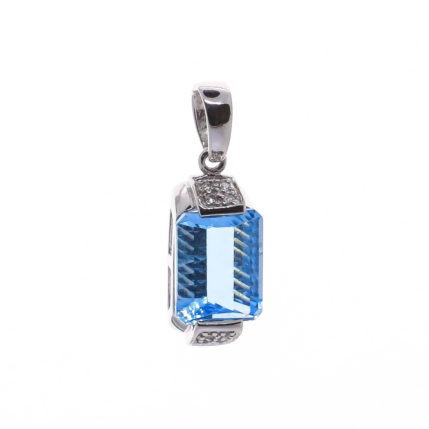 DIJE ORO BLANCO TOPACIO AZUL Y DIAMANTES 14K