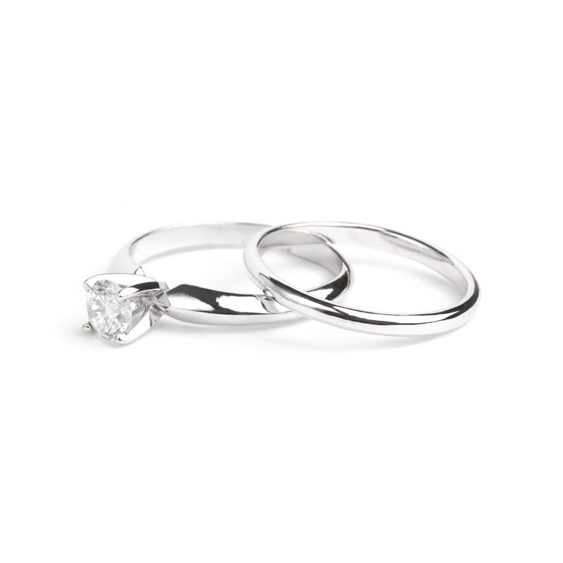 SET DE ANILLOS DE COMPROMISO Y BODA ORO BLANCO 14K