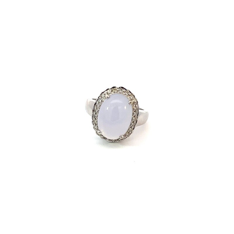 ANILLO ORO BLANCO CALCEDONIA OVALADA Y DIAMANTES 14K