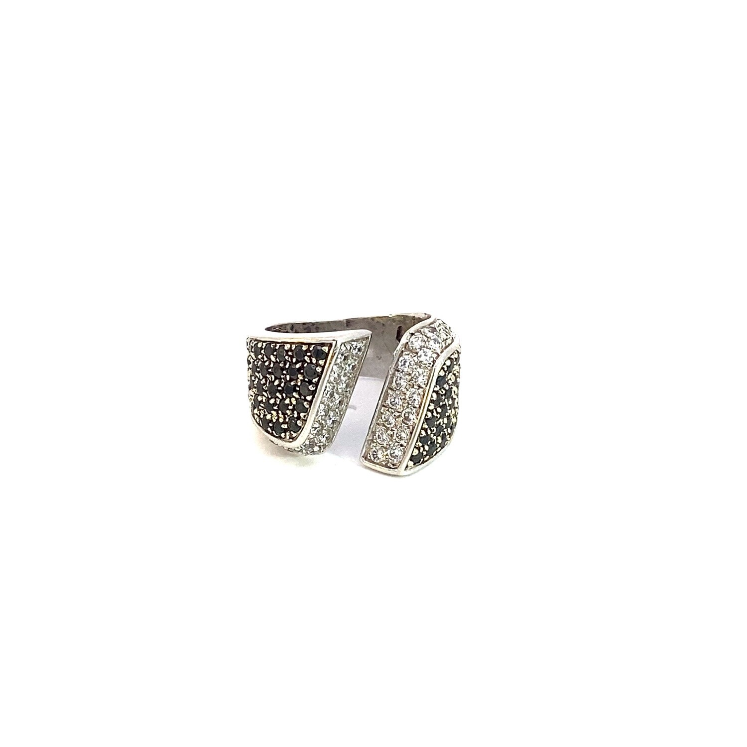 ANILLO ORO BLANCO CIRCONIA NEGROS Y BLANCOS 14K