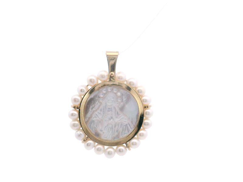 DIJE  ORO AMARILLO MEDALLA MILAGROSA MADREPERLA Y PERLAS 14K