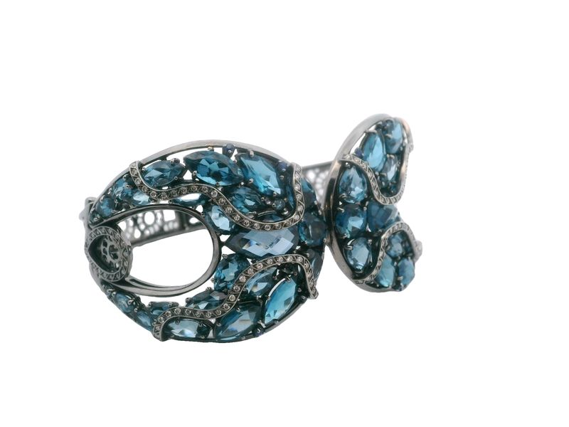 PULSA ORO BLANCO ZAFIRO Y DIAMANTES 14K
