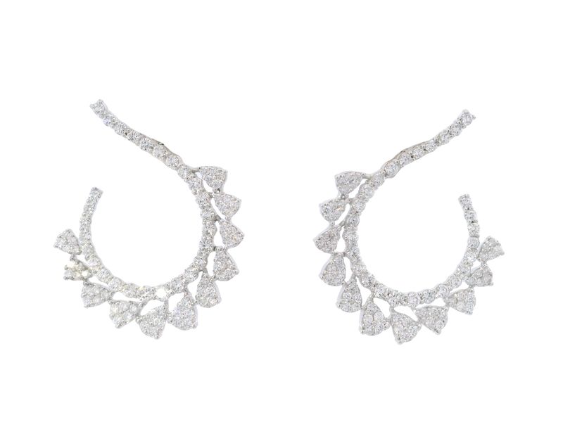 ARETES ORO BLANCO  DIAMANTES MODERNOS 18K 2.96CT