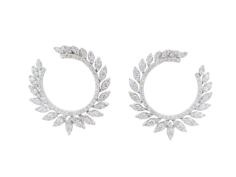 ARETES ORO  BLANCO  DIAMANTES MODERNO  4.050CT 18K