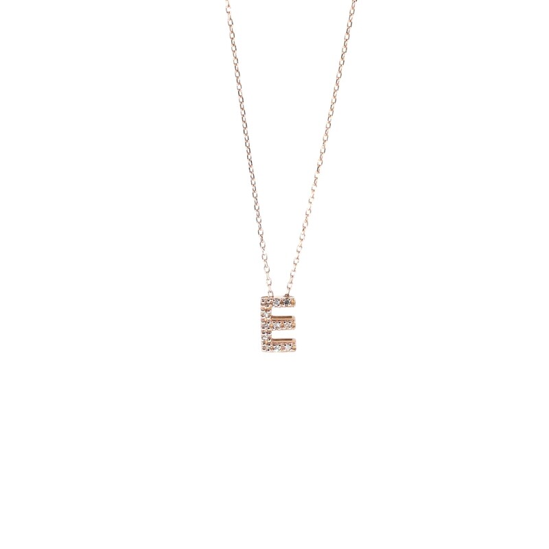 CADENA CON DIJE INICIAL PEQUEÑA ORO ROSADO CON DIAMANTES 14K