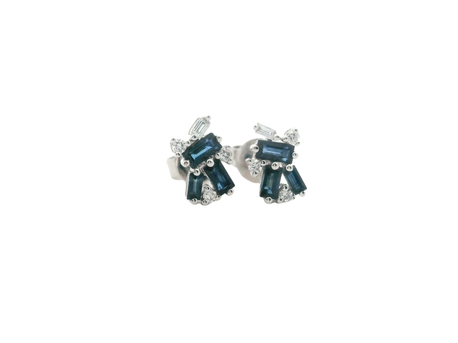 ARETES ORO BLANCO ZAFIRO Y DIAMANTES MINI MODERNOS 18K