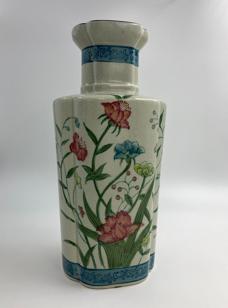Andrea by Sadek Hand Painted Porcelain Vase Fleur de Chantilly #6600 12.25 inch H