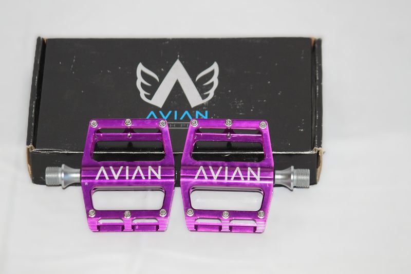 Avian Pariah Alloy Platform Pedals