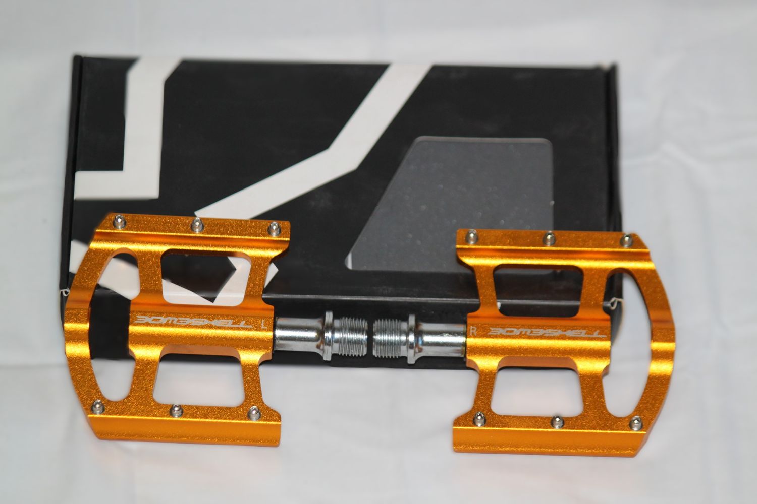 Bombshell Pump Pedals