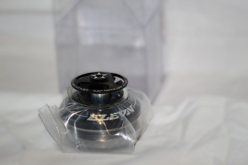 Elevn integrated Headset