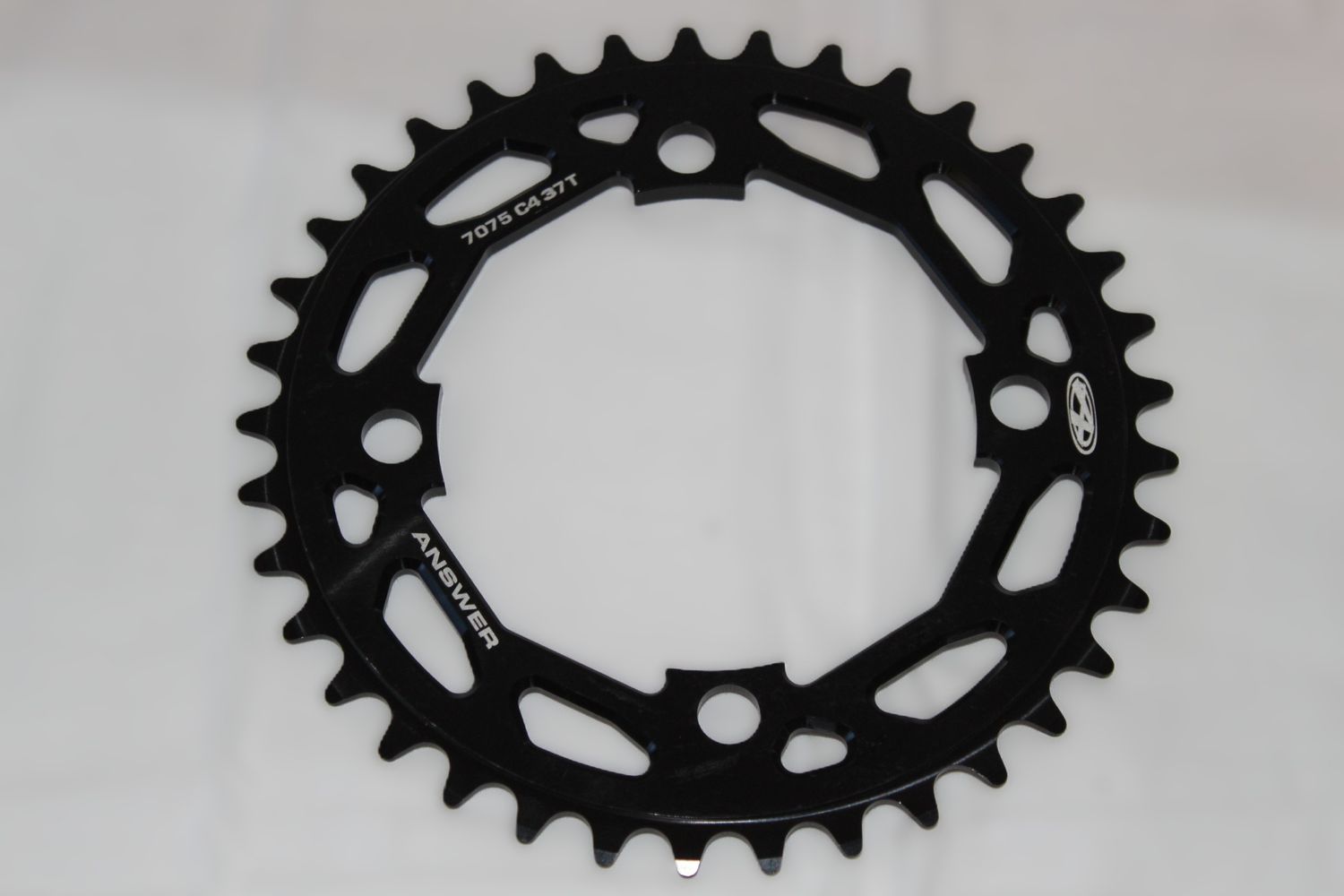 Answer Typhoon 4 Bolt Chainring Black