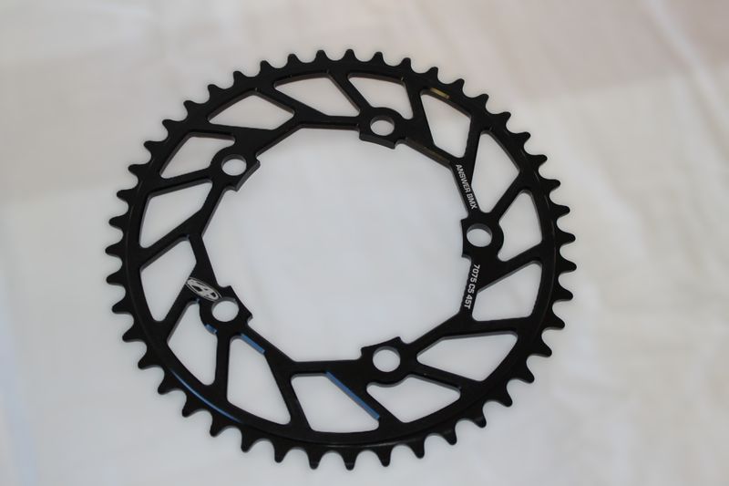 Answer 5 Bolt Typhoon Chainring Black