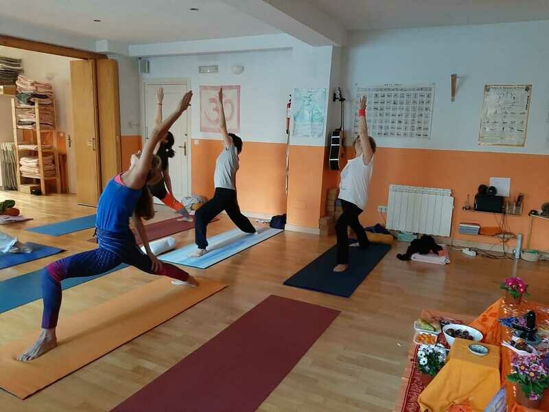1  ABONO ILIMITADO MENSUAL CLASES DE YOGA