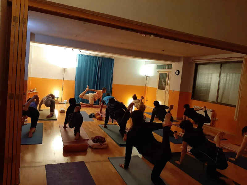 1 Clase de Yoga grupal on line  en directo.