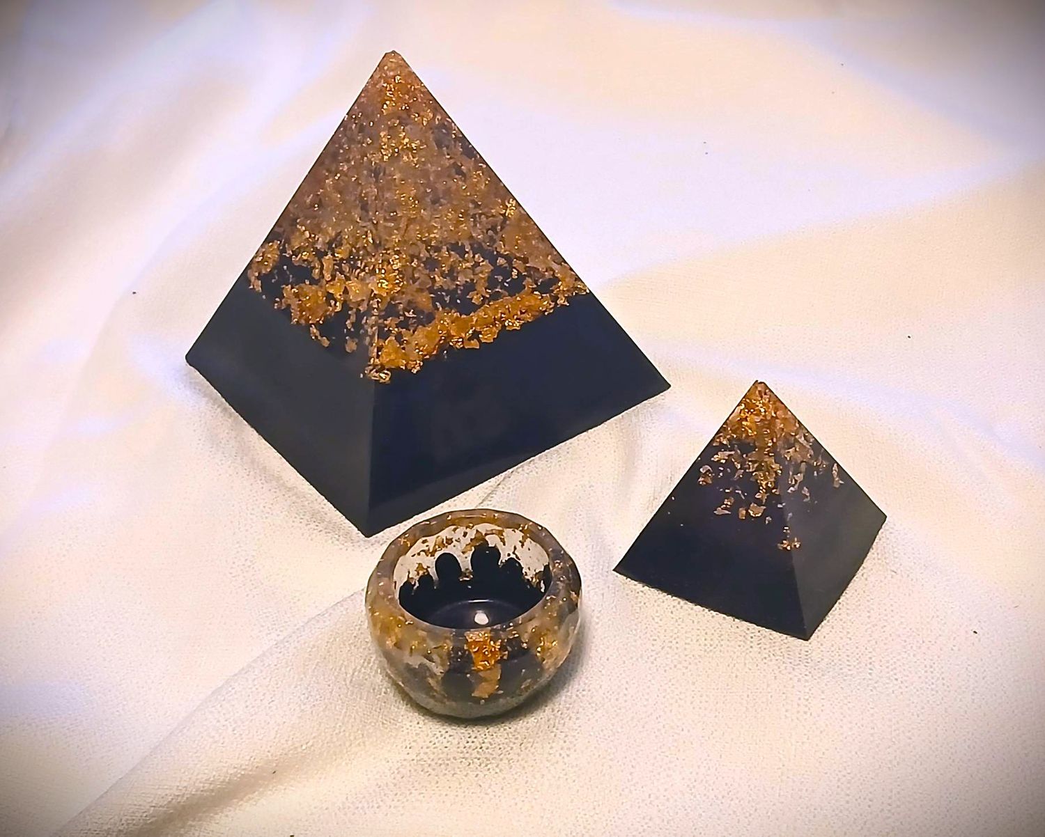 Purple and Gold Pyramid Set
