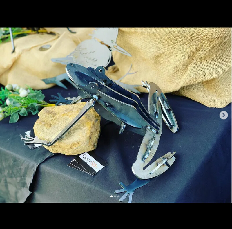 Mini Frog Metal Sculpture - Corten Steel Garden Art