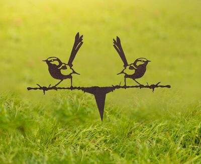 Wagtail - Bird Design Metal Silhouette Sculpture - Corten Steel Garden Art