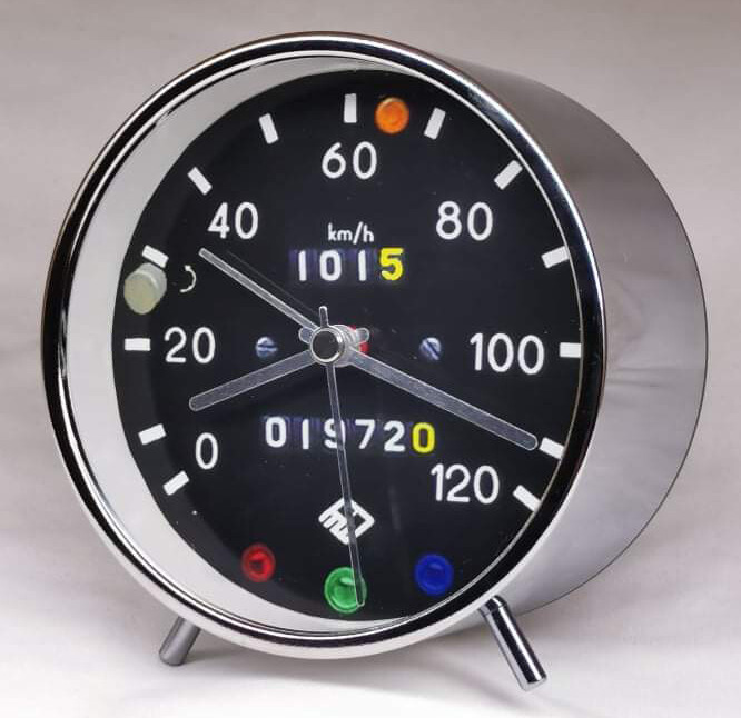 Trabant 601 Round Alarm Clock