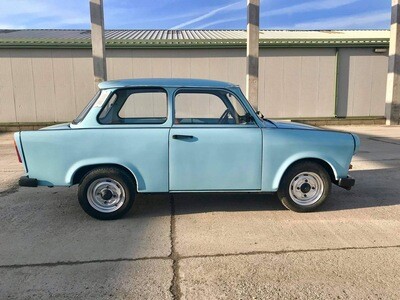 Blue Trabant 06/90