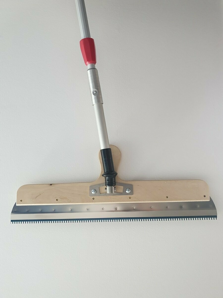 Stehrakel Großflächenrakel 560mm Holz Set Bodenbeschichtung inkl. Gelenk Teleskopstiel 3 Zahnleisten ( R1+R2+R3)