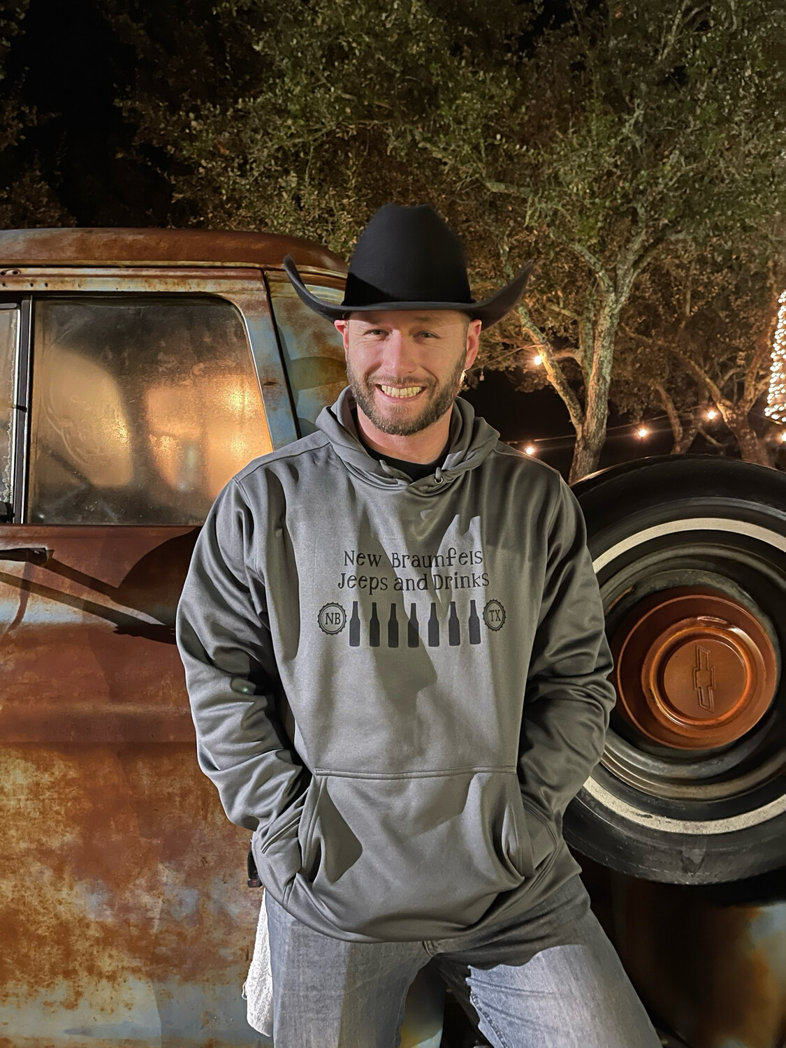New Braunfels Jeeps And Drinks - Hoodie
