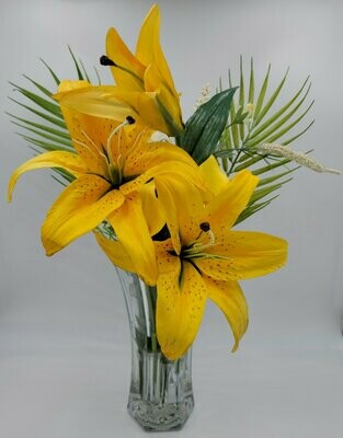 Canary Lily Lux