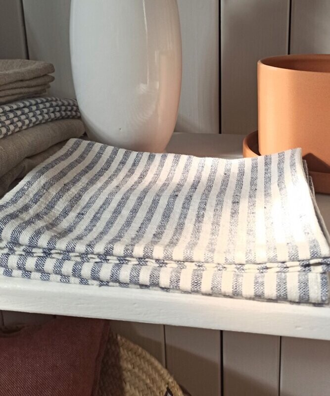 Paño de Cocina con Rayas en Blanco y Azul Marino de Lino Orgánico
