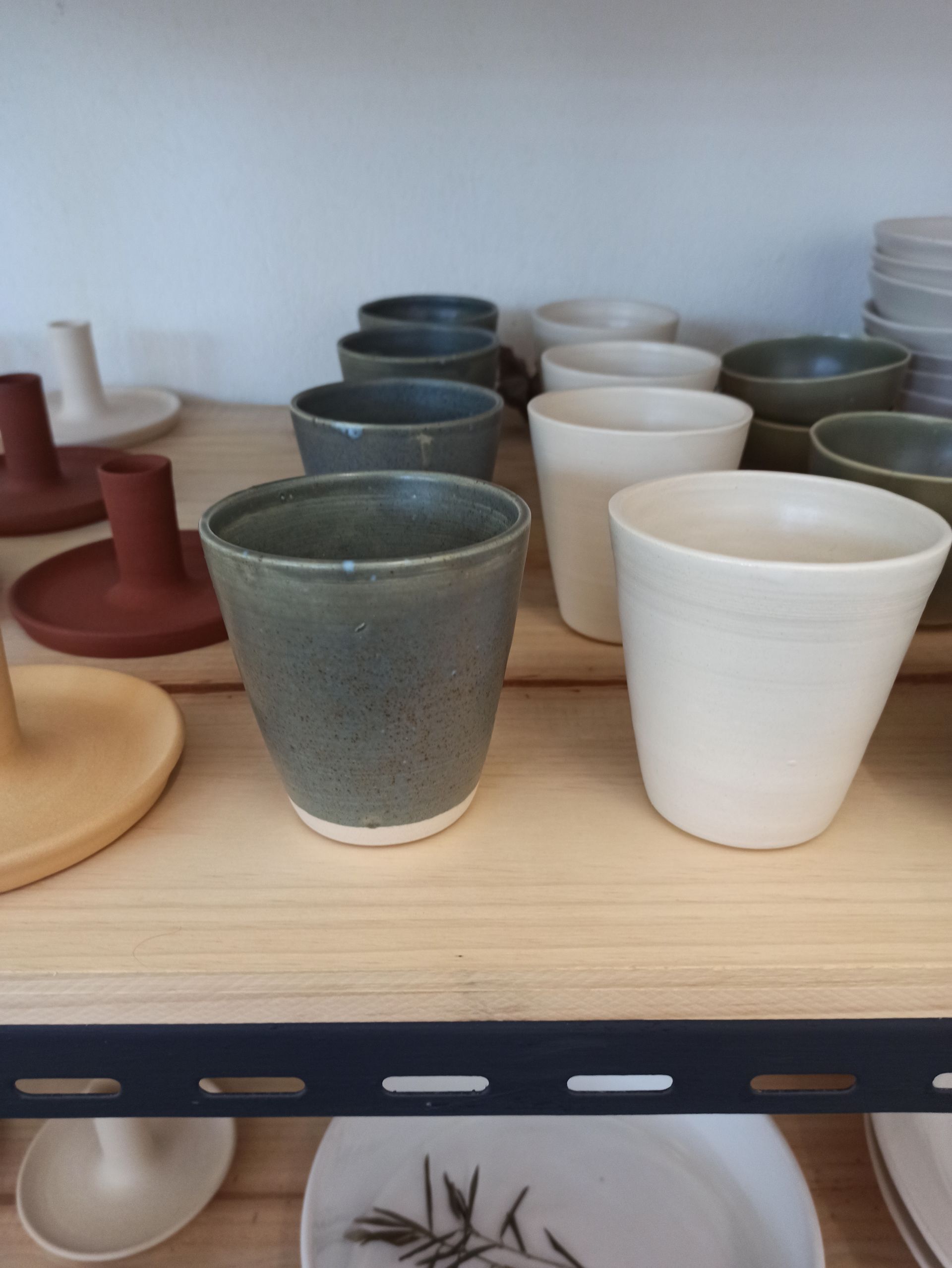 Vaso Seixo Branco, Color Eucalipto