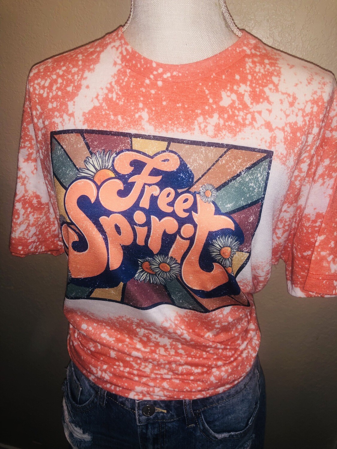 Bleached Free spirit Graphic tee