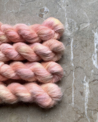 Preach Peach Suri/Silk Lace 